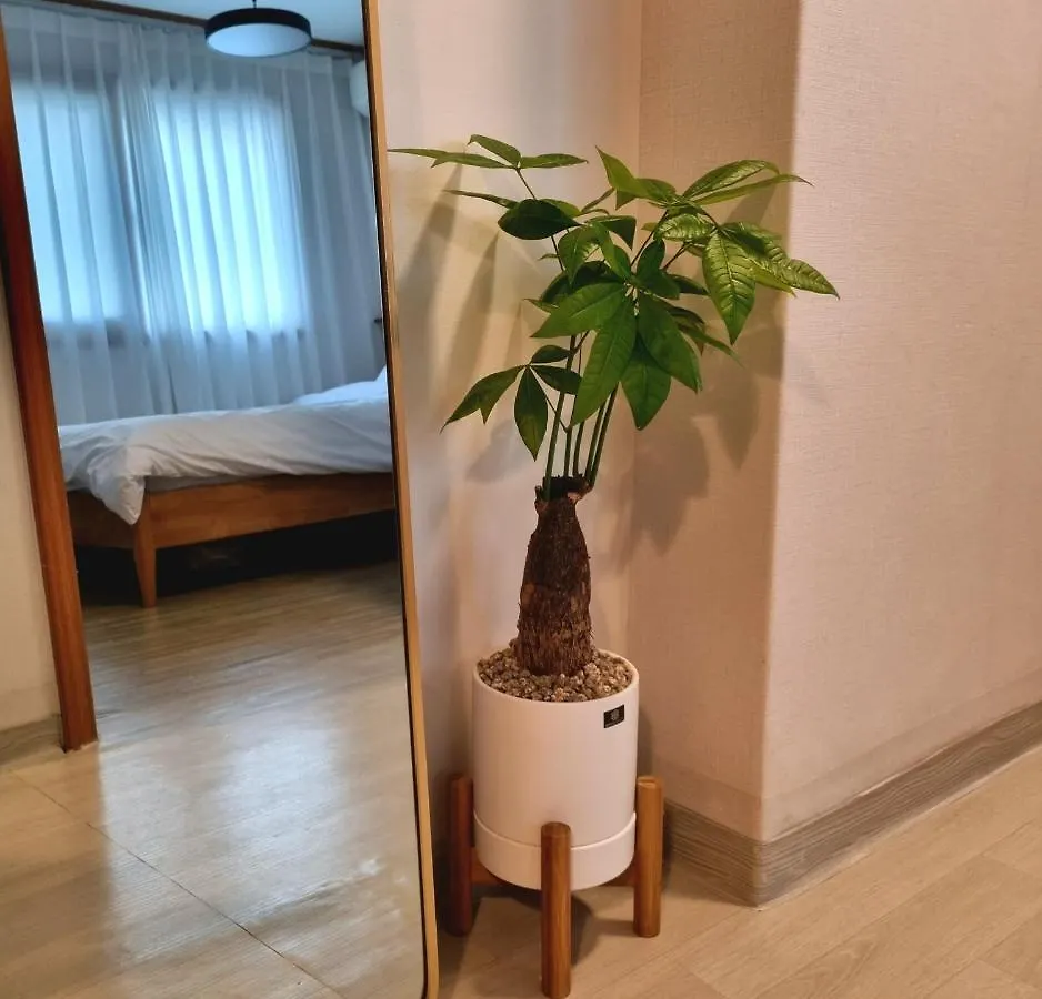 Hongik Hongdae Yeonnam Hoi-House Apartman Szöul